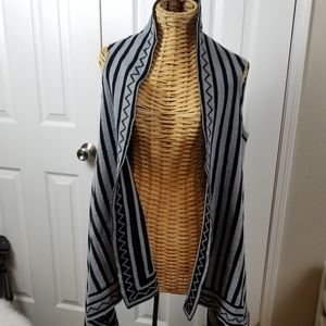 GM sleeveless cardigan